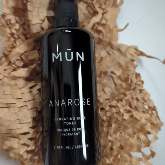 MUN ANAROSE HYDRATING ROSE TONER - Picture 2 of 2